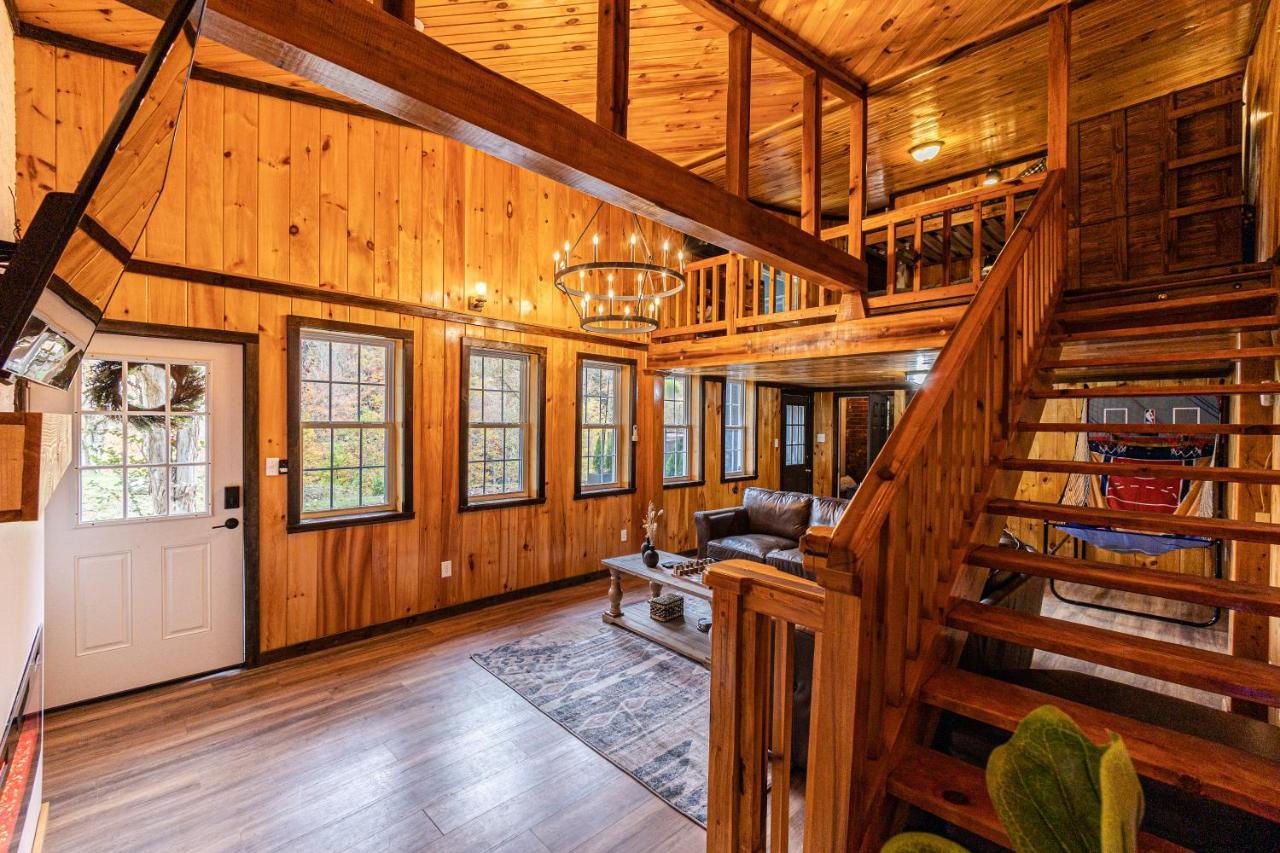 Fun Cabin With Hot Tub, Pool Table & Fire Pit - Big Blue Брайсон-Сити Экстерьер фото