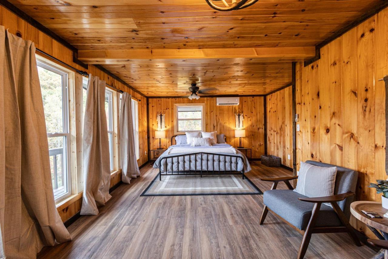 Fun Cabin With Hot Tub, Pool Table & Fire Pit - Big Blue Брайсон-Сити Экстерьер фото