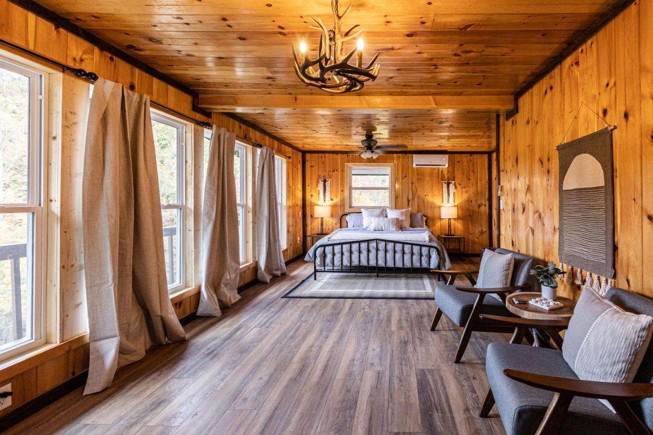 Fun Cabin With Hot Tub, Pool Table & Fire Pit - Big Blue Брайсон-Сити Экстерьер фото